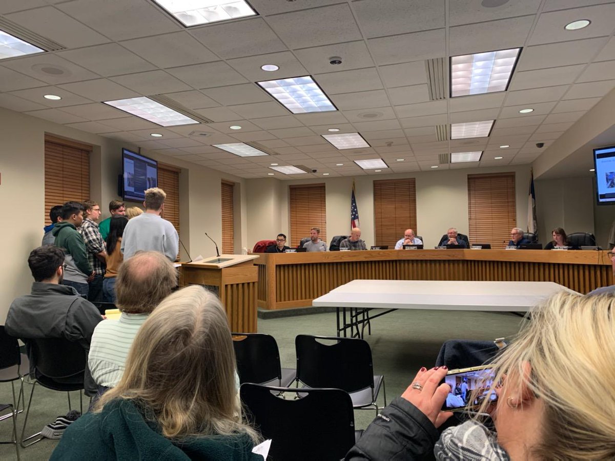 StormLakeHighS2's tweet photo. On Monday, December 2nd Advanced Ecology presented to the mayor & city council members for their approval & support of their courtyard project. The council approved their project! We are grateful for a supportive community! #AmericasSchool #AdvancedEcology #StormLakeProud https://t.co/M3n8o9eVMW