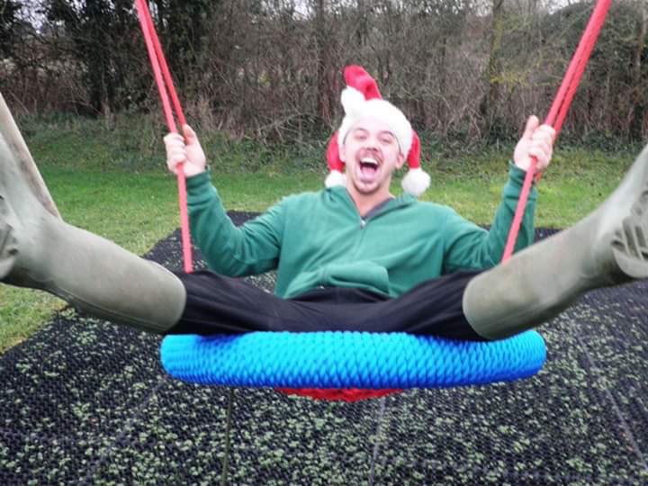 TweetHodgepodge's tweet photo. Meet our magnificent Director @LWyatt_probably!

Top 3 favourite things about Xmas: 

1. The annual replenishment of the sock drawer
2. The look on my cousins’ faces when they realise I’ve bought them a generic chocolate offering YET AGAIN
3. Christmas Specials! https://t.co/Fp7UdX8SJW
