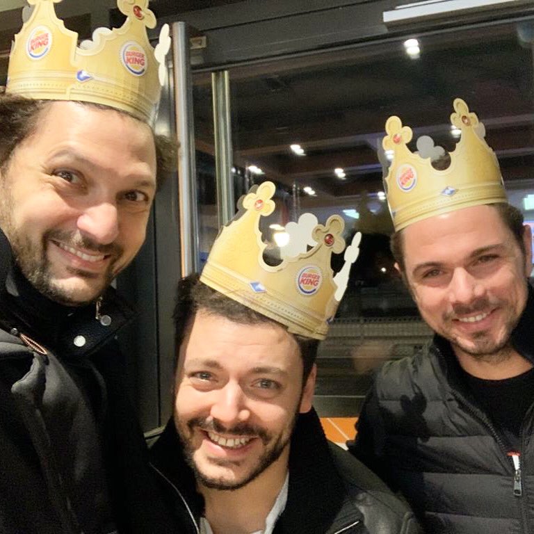 Gratuit Images Montreuxcomedy Hashtag On Twitter dernière salutations