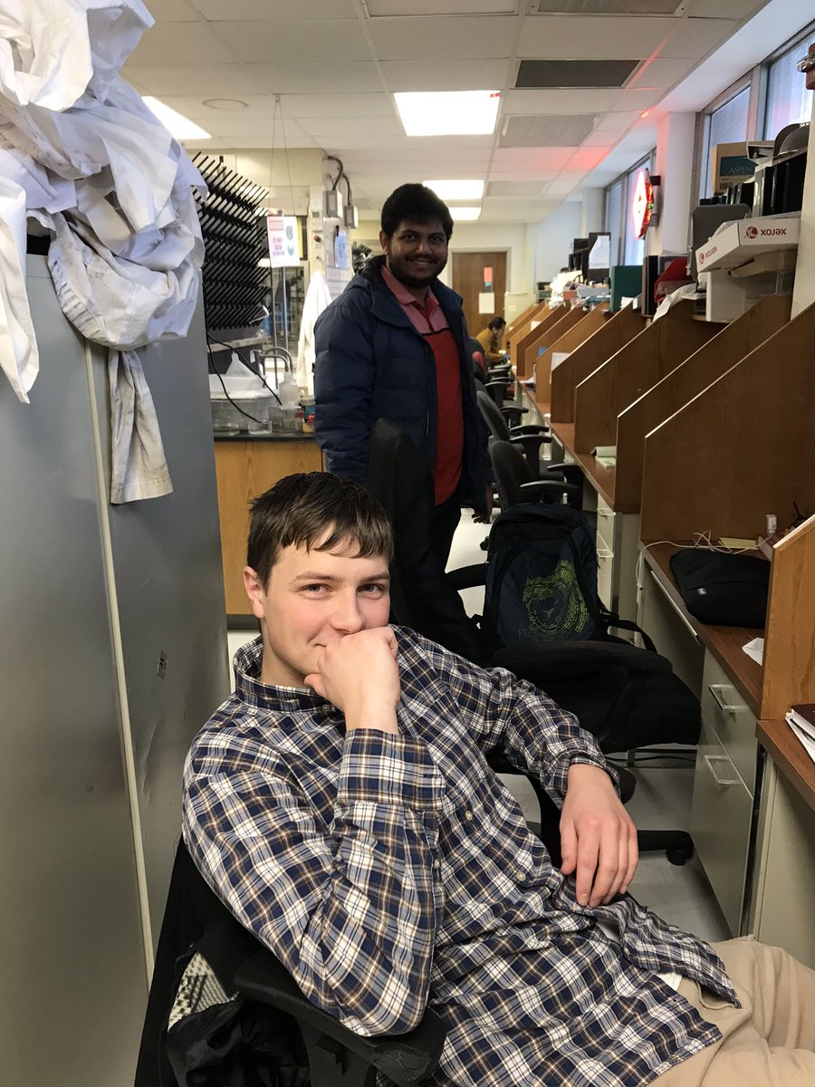 MaleczkaC's tweet photo. Thomas is working on an upcoming seminar! And making starting materials for his projects! #boronicacid #msu https://t.co/98eMjhjNiA