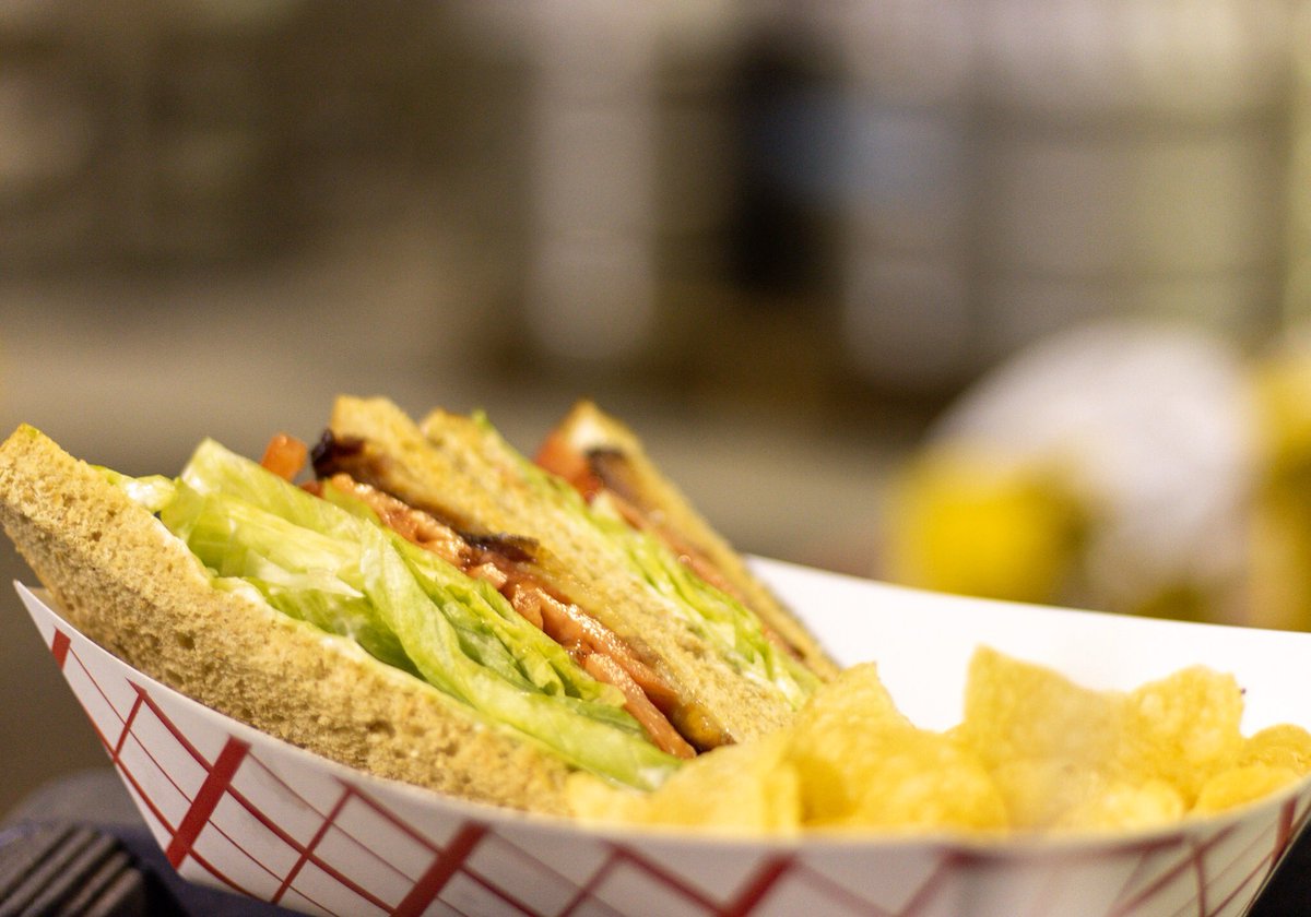 Nothing like a hot Benton’s Bacon BLT on a cold day! Try this bad boy with our latest brew, The Nuts imperial oatmeal stout, and warm up tonight! We promise we won’t judge if you double up on the bacon... #craftbeer #knoxville #knoxrocks