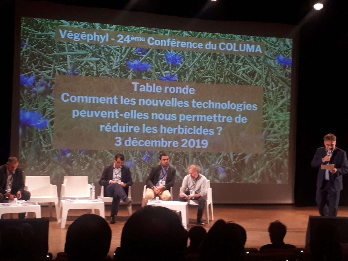 scordeau_inra's tweet photo. [#COLUMA2019]
Table ronde du COLUMA 2019 sur les apports des nouvelles technologies pour la réduction des #herbicides animé par Jean-Paul Hébrard https://t.co/Z1VhHftJlf