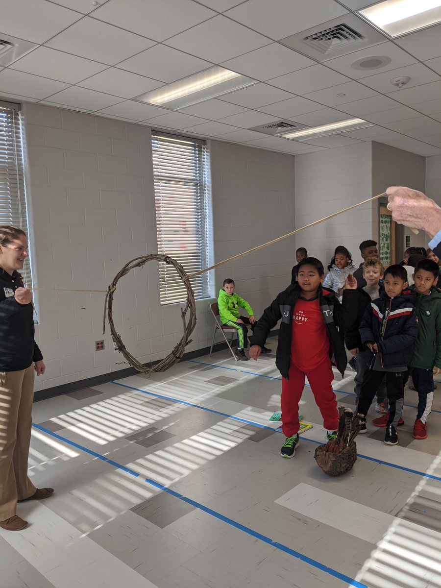 JenniferEckley's tweet photo. St. Mary's Historical Society visited the fourth grade at Relay. Thank you for teaching us about our past! #NativeAmericans #Maryland Thank you #RelayPTA https://t.co/hUsE8N4LcV