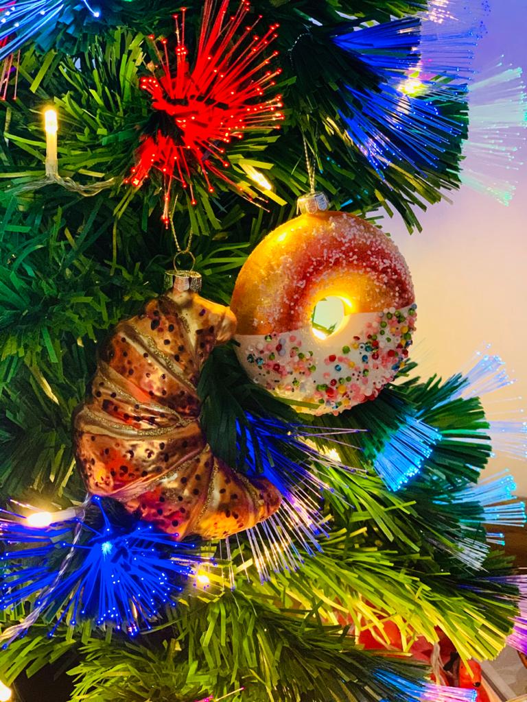 🎄 MASONS' STOCKING FILLERS! No. 1… 🎄

Our first giveaway of the month! 

All you need to do is retweet this post and you could WIN a £15 voucher for our Coffee &amp; Bread Shed! ☕️🥐

Winner will be contacted on Friday. Good luck!