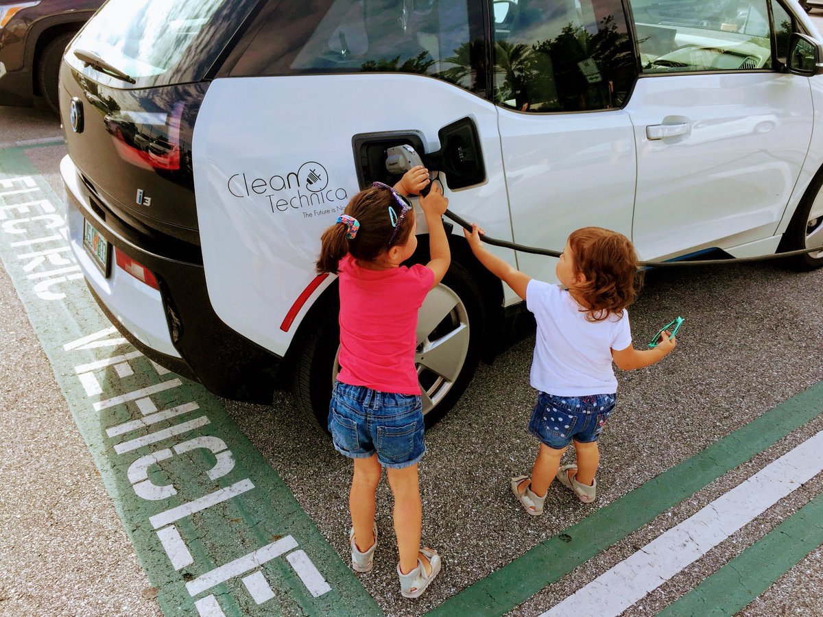 evchipUCD's tweet image. The EVCHIP project will explore the potential for an aggregated #electricvehicle #charging optimisation in a campus/shared facility leveraging a rich set of data resources for building #energy consumption, #vehicle operation and parking and wholesale #electricity pricing. #UCD