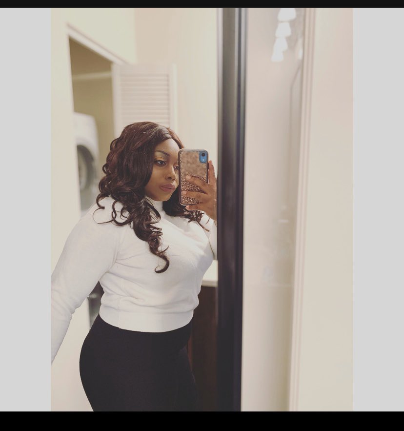 Mona_Monet_Mula's tweet photo. The Whole Package. ✨🤍🖤🔥🥰
.
.
#explore #explorepage #fashion #fashion2019 #fallfashion #melaninpoppin #instabeauty #falloutfits #cincinnati #blackwomen #mondaymood #melaninmagic #followme #likeforlikes https://t.co/0xCLgBceTU
