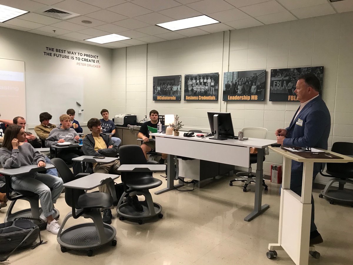 mbINCubator's tweet photo. Its a great day when an INC coach comes in to teach on Forecasting and brings donuts!! Thanks Dr. Searcy!  #spartanbiz @mtnbrookhs @incubatoredu https://t.co/rWJdzcWP8s