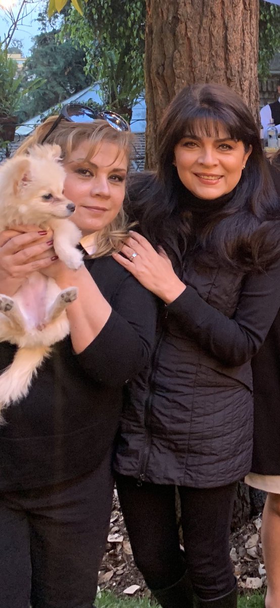 victoriaruffo31's tweet photo. Feliz cumpleaños mi querida hermanita @braviela  te quiero muchísimo!!! ❤️❤️❤️ https://t.co/RTlvKtnKLd