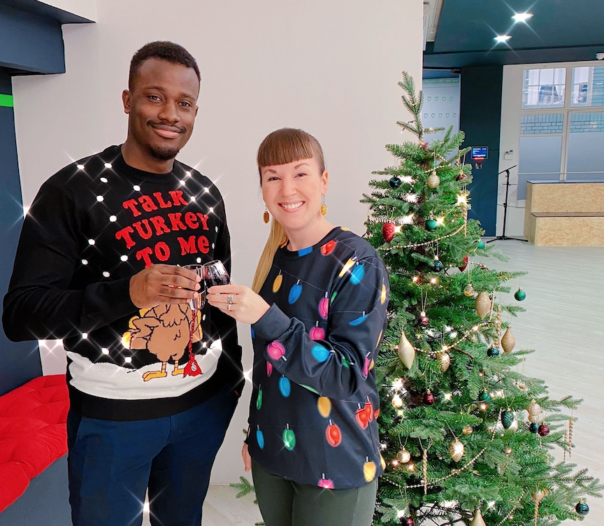 PassFortKYC's tweet photo. We're all about getting to know people at PassFort
It's a great time of year to make others feel connected.
Ashton Pemberton, Courtney Suhr pass the port! 🎄 🎁🍷
#PassThePort https://t.co/vYqwt8XqZD