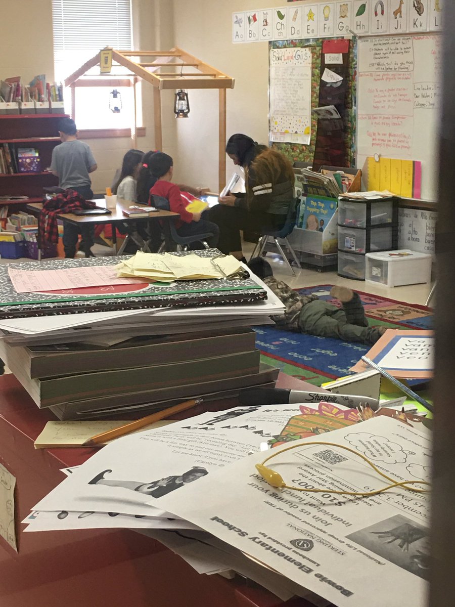 SMHS Instructional Practices Interns join their Practicum peers working with <a href="/bowiechamps/">Bowie Elementary</a> students and teachers! #firstdayvictories <a href="/SMHS_SMCISD/">San Marcos High School</a> <a href="/SMCISD_CTE/">San Marcos CISD CTE</a> <a href="/SanMarcosCISD/">San Marcos CISD</a>