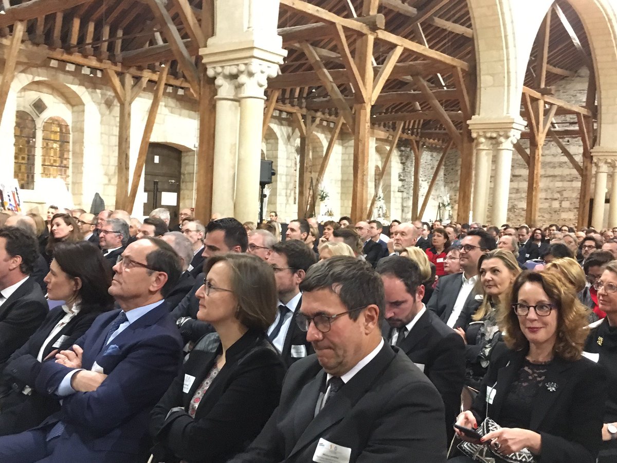 MEDEFAnjou's tweet photo. Plus de 400 participants aux 100 ans du @MEDEFAnjou avec @GeoffroyRDB @medef @MedefPDL @SaumurAgglo @AngersAgglo @segrefr @ChristopheBechu @ChGillet49 @C_MORANCAIS #merci https://t.co/00kI5BbK8d