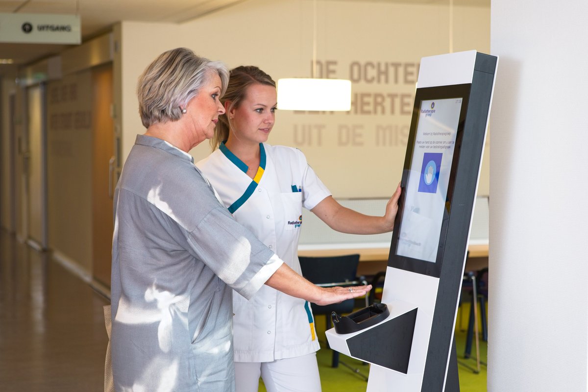 Did you know Elo offers interactive solutions for a variety of healthcare and medical applications — ranging from nurse stations and patient education to patient check-in and pharmacy check out. 
Learn More: lnkd.in/dAGc3vY
EloTouch.com | #EloIsEverywhere