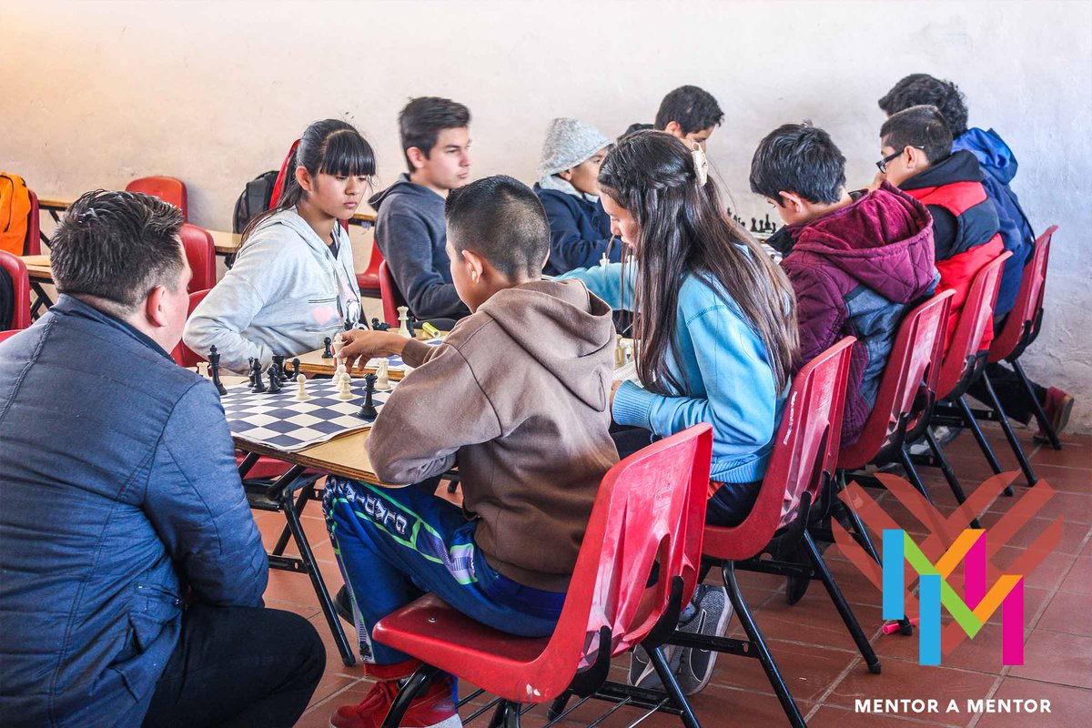 mentoramentor's tweet photo. Jaime​ stays after school and opens his classroom to any student who wants to come and learn chess. Last month they won a regional competition! His time and dedication to makes all the difference.  #givingtuesday #giveback #BeTheDifference 

https://t.co/KQjQ580wZn https://t.co/VUbgI2DeHX