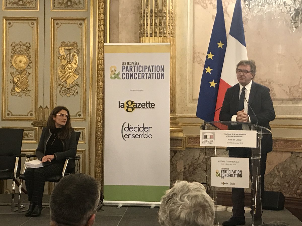 deciderensemble's tweet photo. @Chantal_Jouanno @CNDPDebatPublic @cavagneb @M_Orphelin @ConnectGares @BanqueDesTerr "Notre société s'est transformé, il y avait un vrai sentiment d'abandon dans les territoires. La participation a permis d'accroître l'intégration des individus" - @cavagneb
, président de la @FNTP_info
et co-président du jury #TCP19 avec @Chantal_Jouanno https://t.co/h3KxOnZIzb