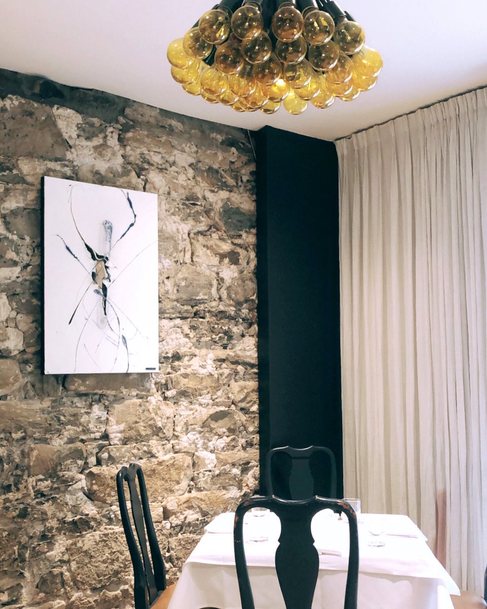 💛 elevate your space 
💛 élevez votre espace #montrealart #decor #contemporaryart #contemporaryartist #modernart