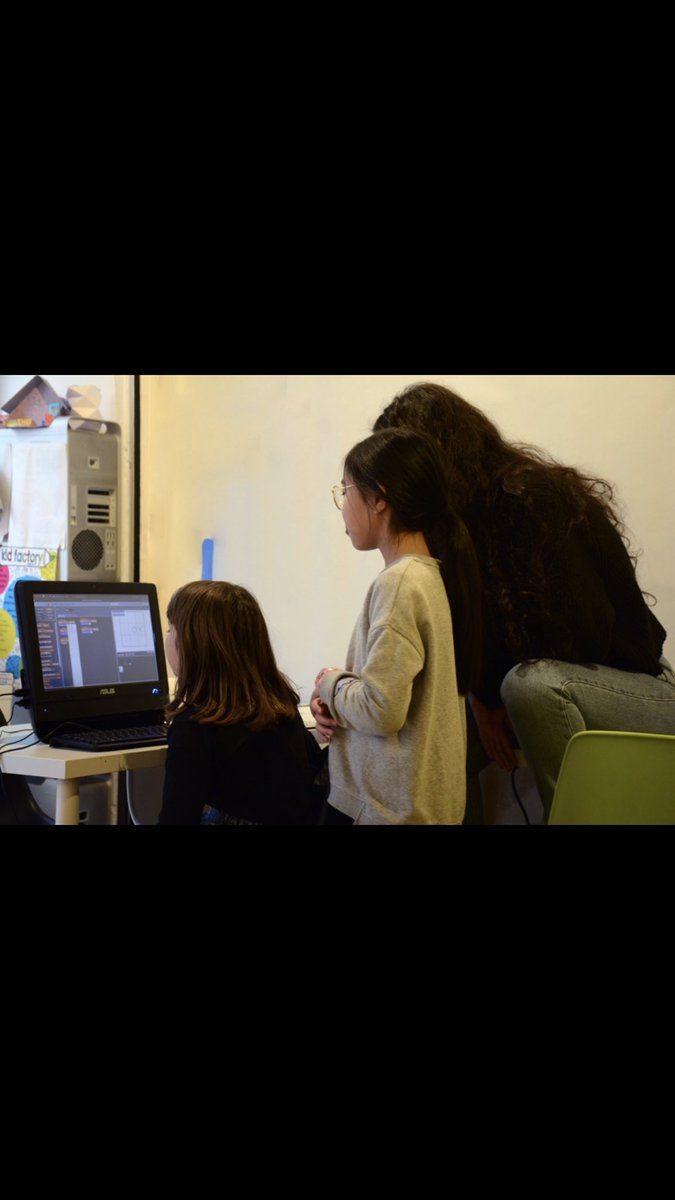 CodeCodeCodec's tweet photo. Nos apprentis codeur s’amusent toujours autant ils ont programmé plusieurs jeux cette semaine morpion, pendu et capital quizz. Vous pourrez retrouvé prochainement leurs programmes sur notre compte scratch!
#codecodecodec #information #informatique #codage #codageparis #education https://t.co/zVzlJ08IOJ