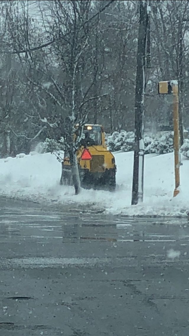 townofmiltonma's tweet photo. Thank you #MiltonMA DPW, Consolidated Facilities, Parks, Cemeteries, Schools, @MiltonPolice, @Mfdlocal1116 , and @FallonAmb staffers for keeping our community safe during our first storm of the season. https://t.co/u8ZQwY5s6v