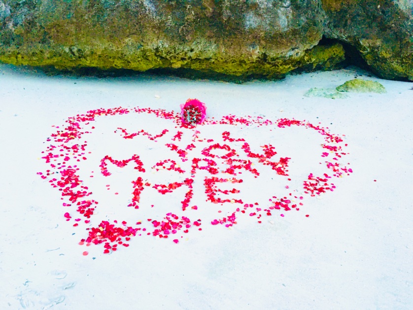 👍🏻 Beachside is perfect for special events - weddings, romantic dinner for 2, marriage proposal, drink reception, party, etc. 
Let us help you with venue finding &amp; event planning!
#eventplanner #eventprofs #venue #venuefinder #partyplanner #wedding #party #overseas #beachwedding