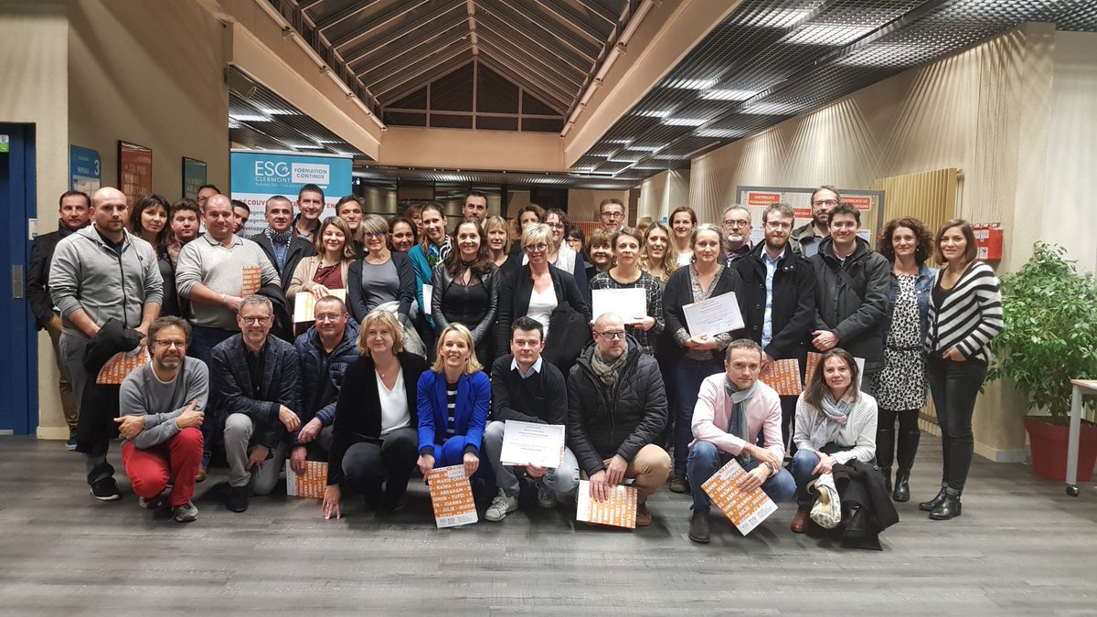 Remise ce soir des certificats de compétences ⁦@ESCClermont⁩ #management #finance #rh #digital marketing #sanitaire et social #entrepreneuriat #agilite : félicitations à eux !!!