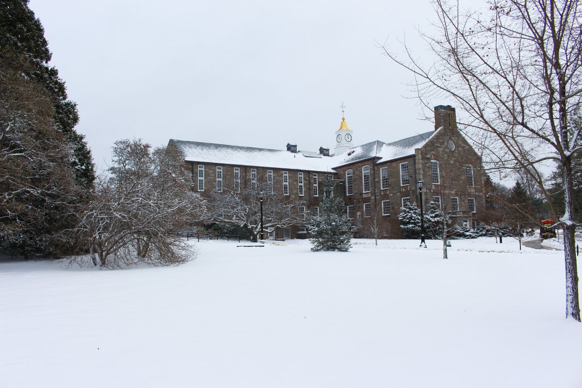 universityofri's tweet photo. ❄️💙🐏 https://t.co/SgAoxkw6dw
