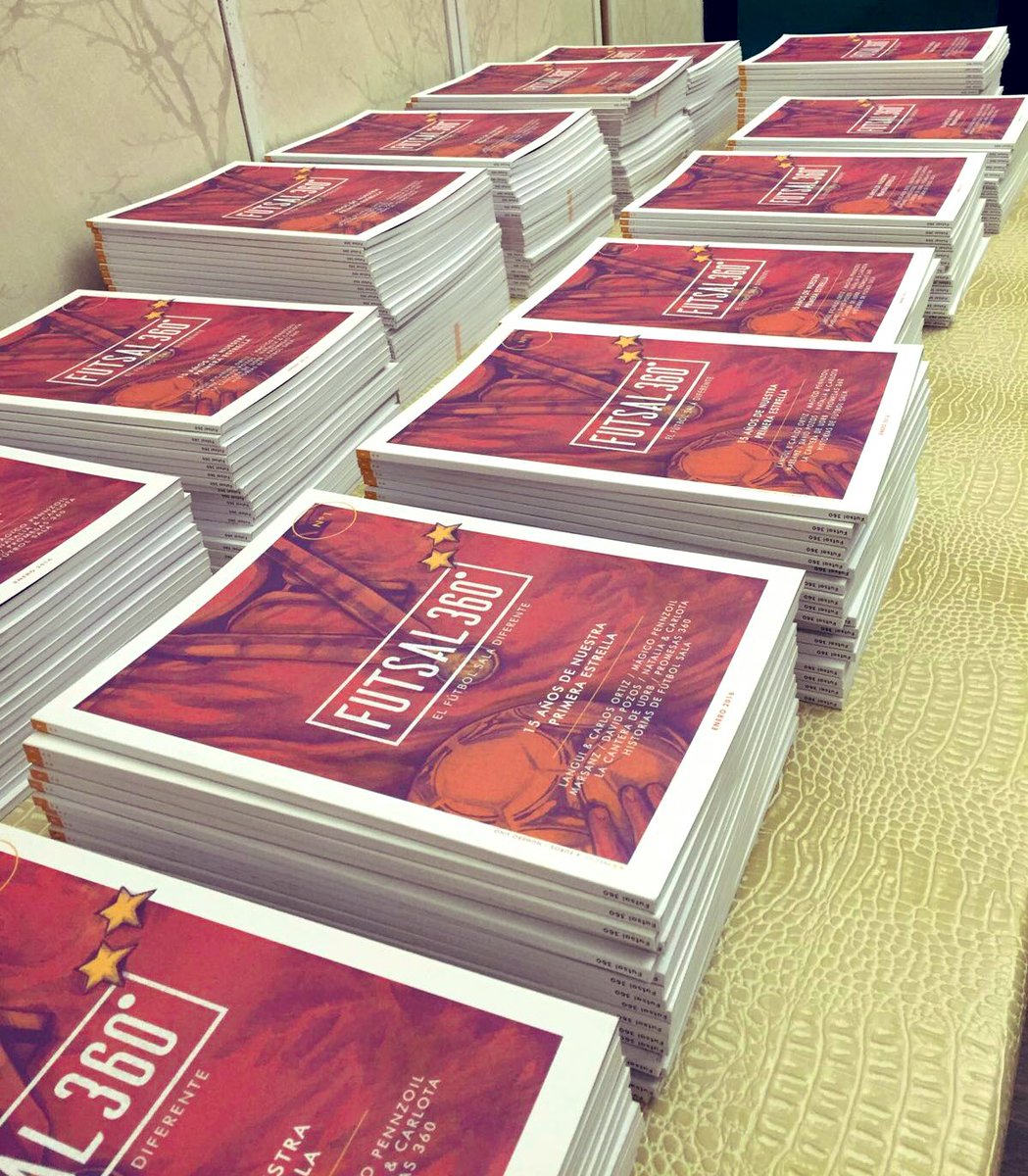 futsal_360's tweet photo. Somos una revista independiente que sigue luchando por visibilizar nuestro deporte desde otra perspectiva, fomentando la lectura en los más jóvenes y haciendo que el fútbol sala llegue aún un poco más allá. 

Aquí seguimos. 

#futsal360 #futsaldiferente https://t.co/HS2I8W5sYK
