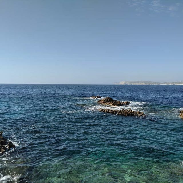 john_gue's tweet photo. This week Malta, next week Mauritius, where after that? Having fun running a @guehq #fundamentals class here on the rock.  @techwise_malta @divewise_malta @halcyondivesystems @santidiving @fourthelementdive @apeksdiving @easydive @paralenz @the_explorers… https://t.co/rtYxTLqeeo https://t.co/YRP0LH5cxq