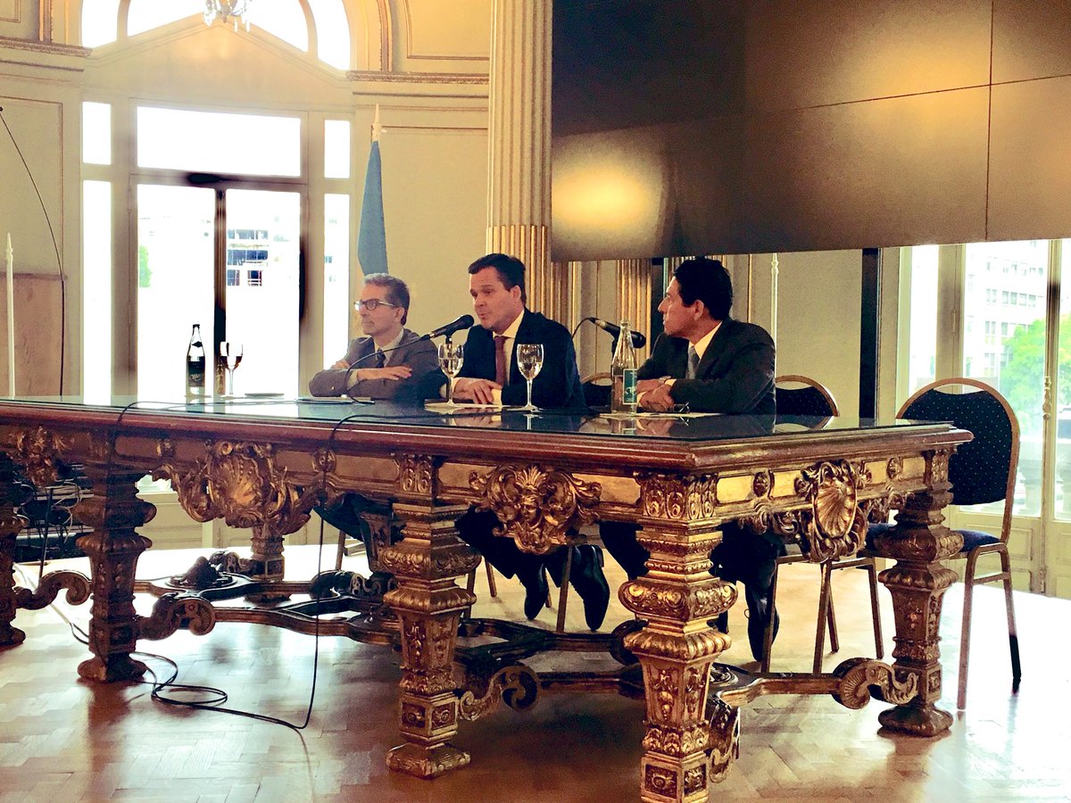 Felicitaciones! Dip. <a href="/danielpresti/">Daniel Presti</a> por este premio a su labor como legislador en <a href="/LegisCABA/">Legislatura CABA</a> Gracias Revista Parlamentario <a href="/elparlamentario/">Parlamentario</a> por esta distinción! 🎉