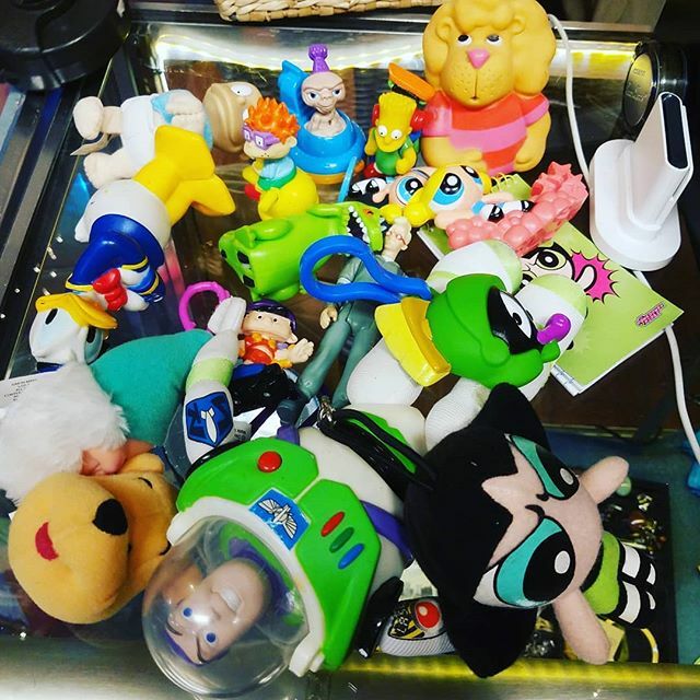 Another day, another toy haul! Look closely for #powerpuffgirls #ghostbusters #buzzlightyear #rugrats #et and more! ift.tt/2DEHB68