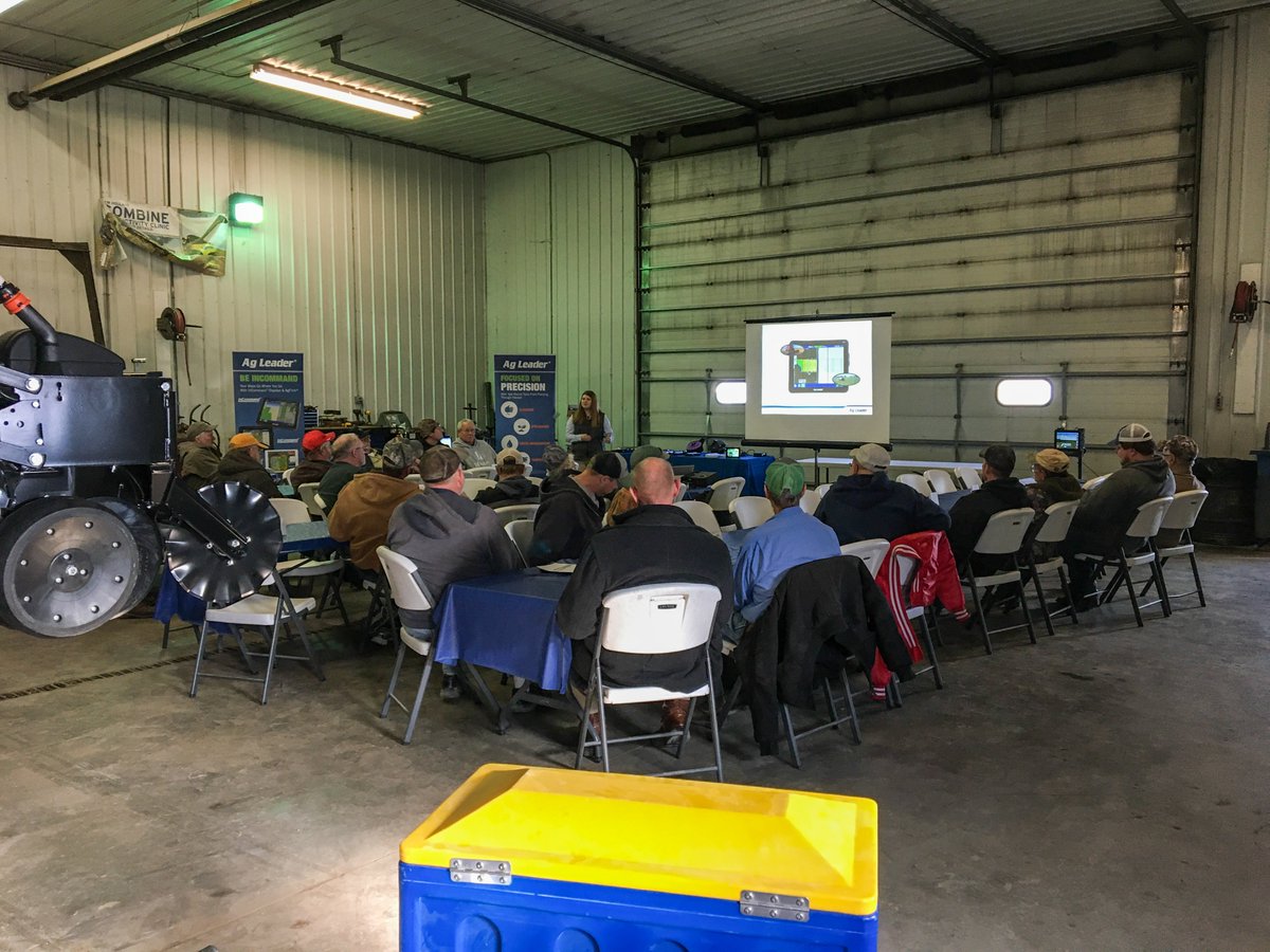 QuincyTractor's tweet photo. Our planter clinic is well underway. @Kinze just got done presenting and @AgLeaderTech is up now... and we can't forget about the homemade pulled-pork dinner waiting for our customers!
.
#PlanterClinic #Kinze #plantingprep https://t.co/6dPu9EQZ9A
