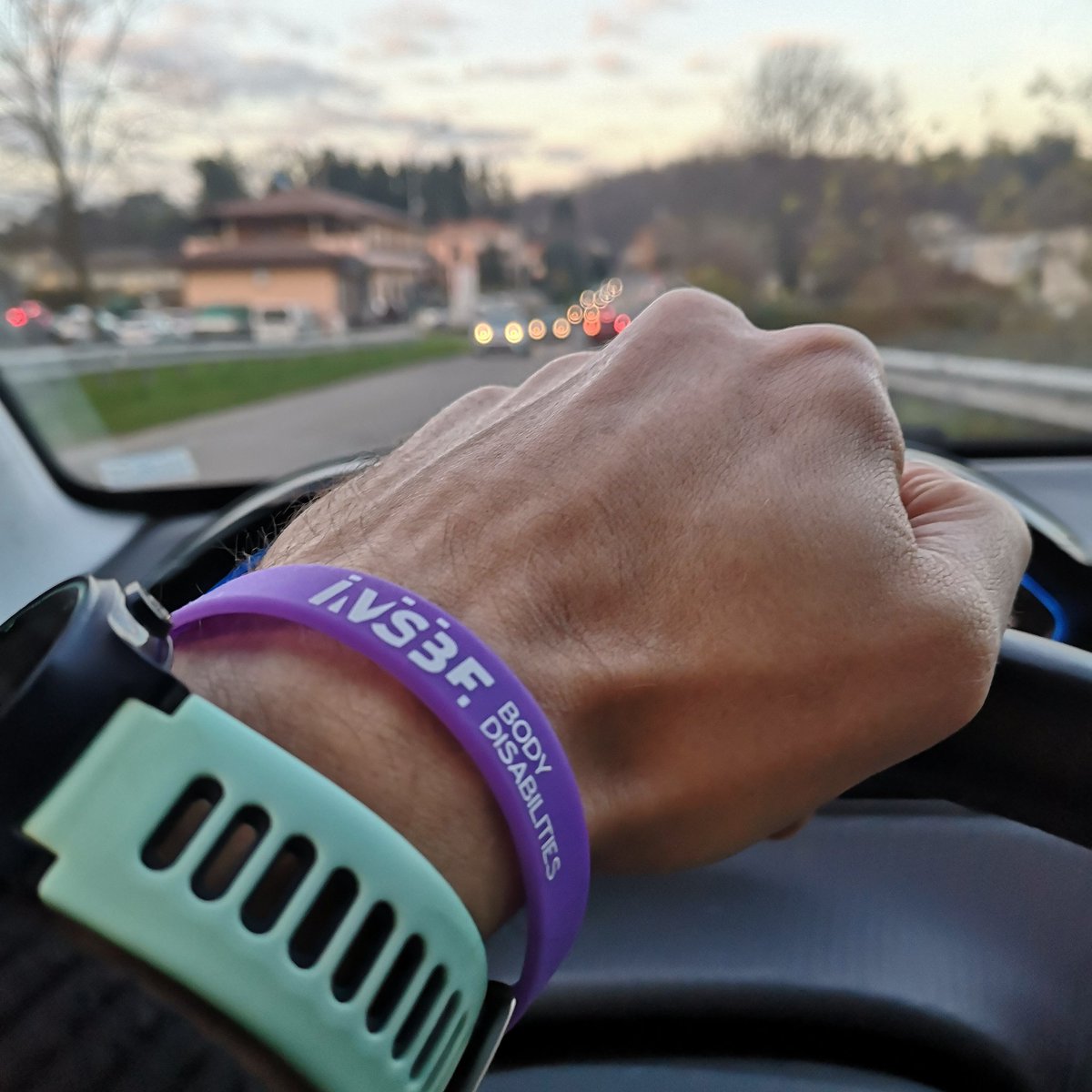 IvanZullo's tweet photo. Lottare sempre. 💪
Mollare mai. 👊
@amiciibd
#AMICIPhotoContest2020 #AMICIPower #InvisibleBodyDisabilities #MakingTheInvisibleVisible https://t.co/N5NdyZbj3W