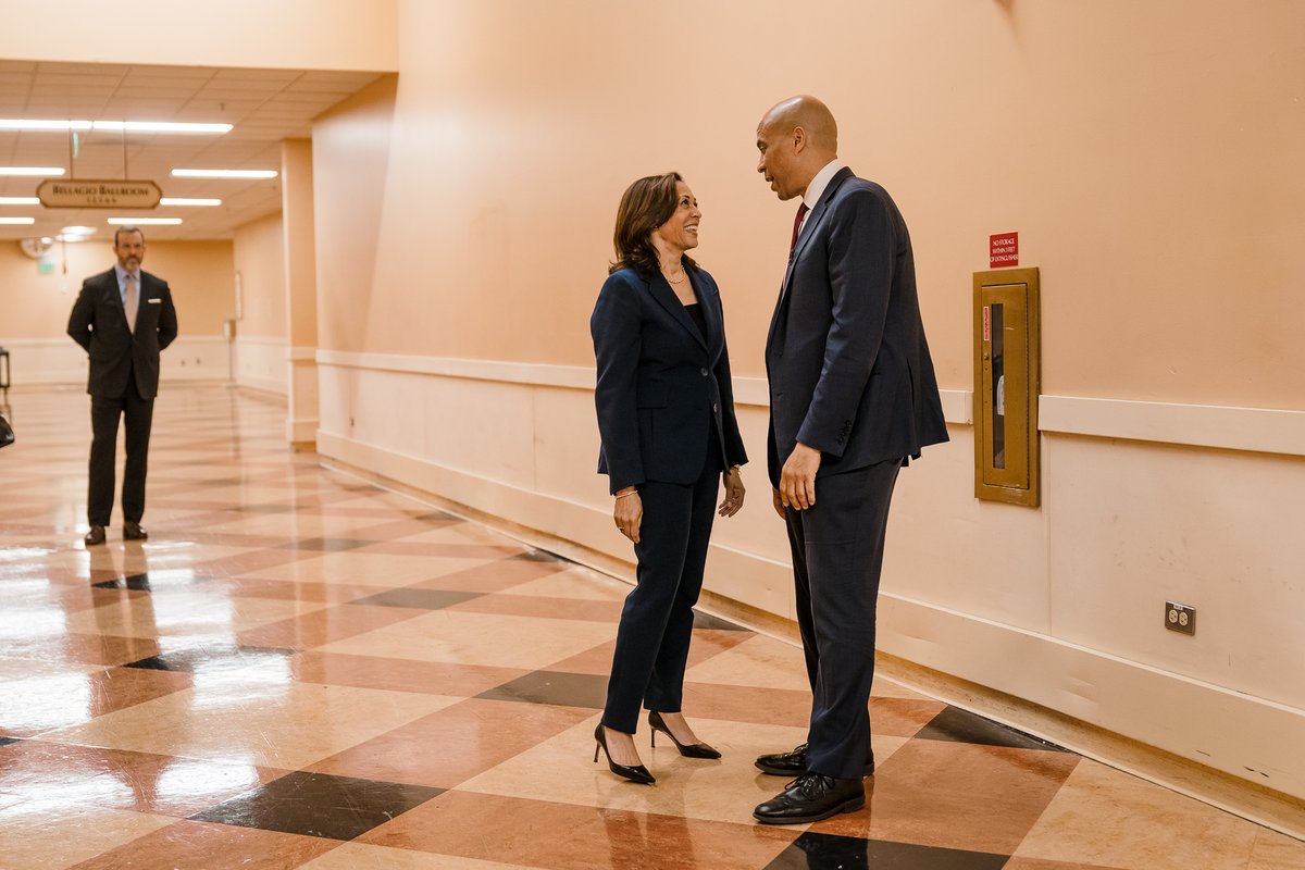 CoryBooker's tweet photo. My dear friend @KamalaHarris is a trailblazer. I've loved serving with her in the Senate and every moment we've run into one another on the trail. Her campaign broke barriers and did it with joy. Love you, sister. https://t.co/HzLXw88NrM