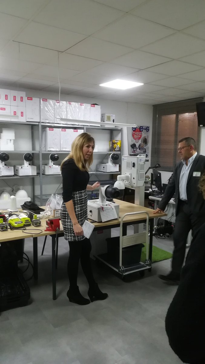 ATI_CotedAzur's tweet photo. [Rencontre Business #APPIM] 
La rencontre se poursuit au sein de #ConnecticaSécurité avec la visite de l'atelier et du PC de sécurité 
#cybergardiennage 
#FilièresIndustrie06 https://t.co/ORqxFqBDy0