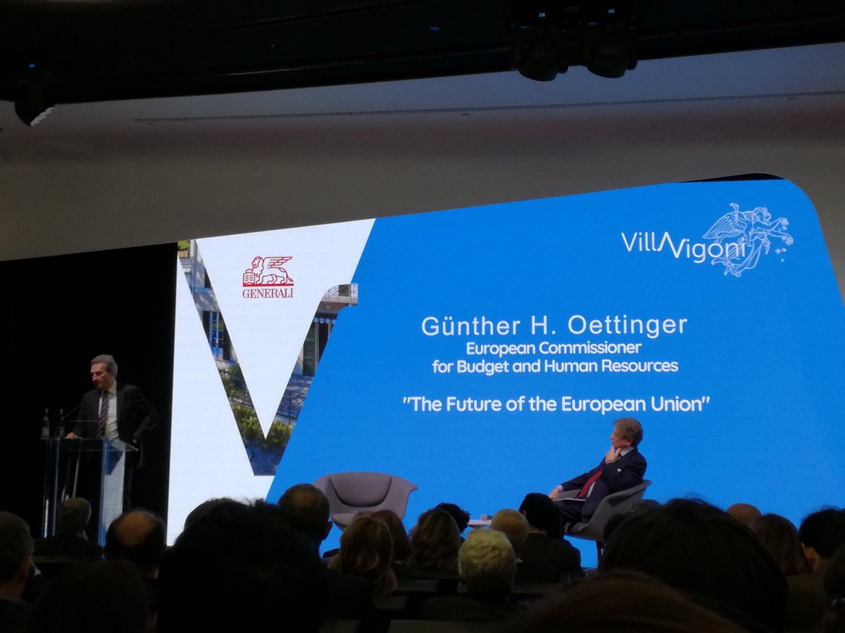 LeoVenez's tweet photo. Former #JunckerEU @JunckerEU @EU_Commission member @GOettingerEU has started his "The Future of the European Union" 🇪🇺 address in occasion of 2019 @Villa_Vigoni Lecture
#VillaVigoniLecture2019 https://t.co/1vUw8tCpNE