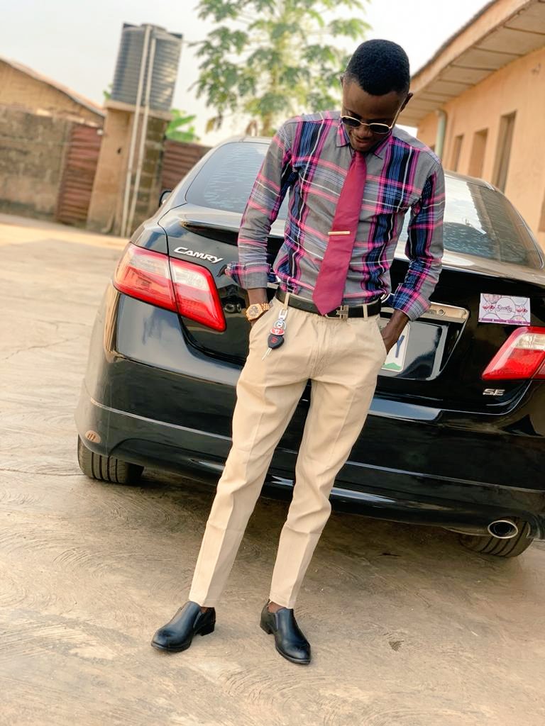 DeeoOfLondon's tweet photo. No be Nigeria oil money, nah my sweat.π€£π€£. Regular Slim Zaddy
#NaOurOilMoney
#StylebyZenithFlopped
#Breakinglimits https://t.co/O02Fo3KOdF