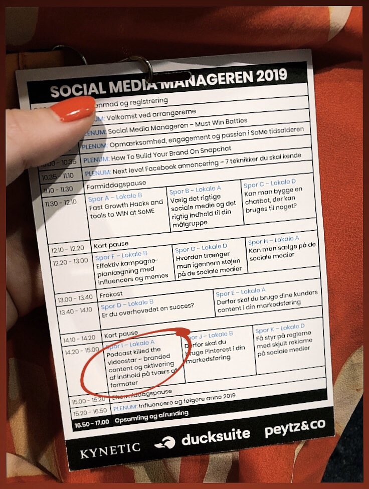 SigneGren's tweet image. Har brugt dagen i Aarhus til #smmdk19 hvor jeg havde fornøjelsen af at fortælle om @Heartbeatsdk, podcast og branded content 🎧 og ikke mindst blive inspireret af de andre oplægsholdere 🙏🏼 #smdk #socialmedia #brandedcontent #podcast #heartbeatsdk