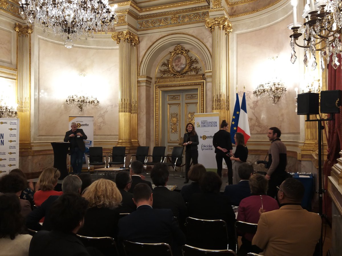 deciderensemble's tweet photo. Remise des #TCP19 ayant reçu 3⭐️ par @Chantal_Jouanno et @cavagneb, co-présidents du Jury pour clôturer cette cérémonie avec @HauteGaronne @LimeilBrevannes @ville_macouria @Region_Reunion & Saint-Jean de Braye https://t.co/ybfaLd4bc0