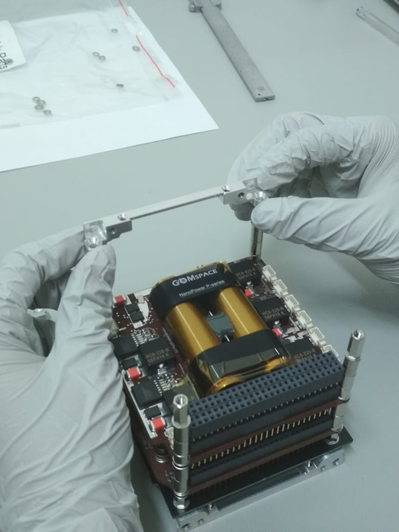 NASAScience_'s tweet photo. When @SpaceX’s Dragon launches to the @Space_Station, it will be carrying a first for Mexico: the first satellite built by students in Mexico for deployment from the station.

Hear from the students and professors who put the CubeSat together: https://t.co/IqcncOOwe7 https://t.co/yMIodvXiON