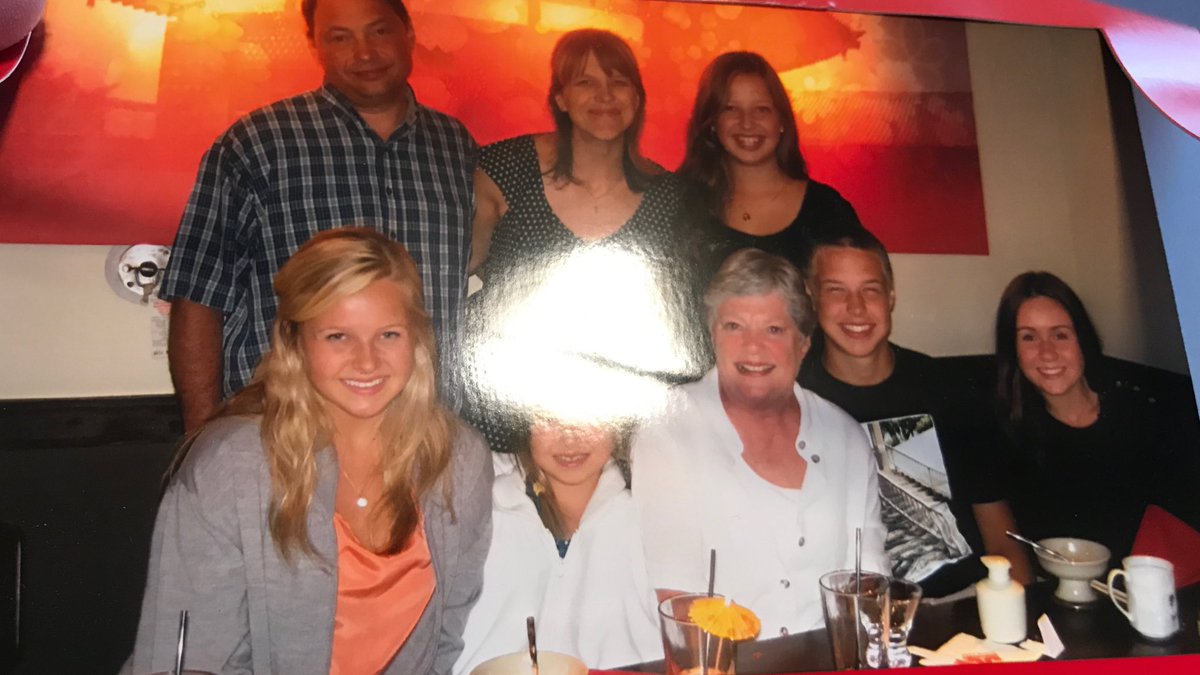 Emsdeann's tweet photo. Tried to hack into the Benihana system during my lunch break. This photo had the password. Called up my right-hand-woman Mrs. G for the info. @carolynmg_ @ThomasGraeper @kirstingraeper @aliciagraeper
#hackthemainframe https://t.co/PpP6MikLhD