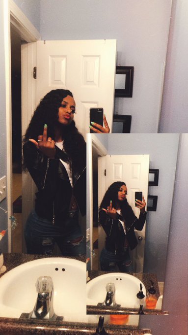 Watch BAE.'s leaked NSFW photo on TwXstars