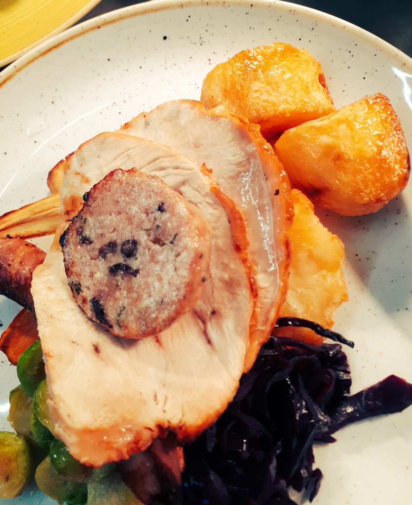 LansdowneStrand's tweet photo. Still availability in our private dining rooms or restaurant for your Xmas party, call us on 01249 812488 for more details #Christmas @VisitCalne @MarlboroughLive @Chippenhamlife @VisitWiltshire @ArkellsBrewery @Trenchermans @theGreatWestWay @CalneOurPlace @CalneRotaryClub https://t.co/O8rhu7PI6V