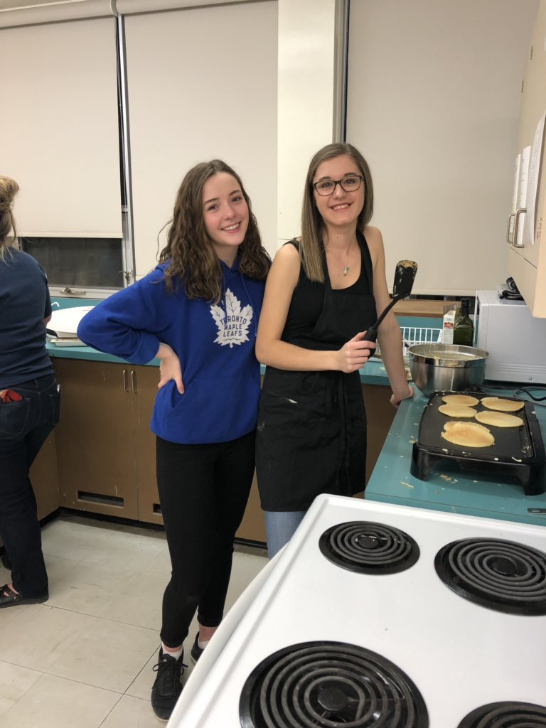Another amazing kick-off to Local Initiative pancake breakfast! #pancakes #foragoodcause @campbelltartans @RegPublicSchool