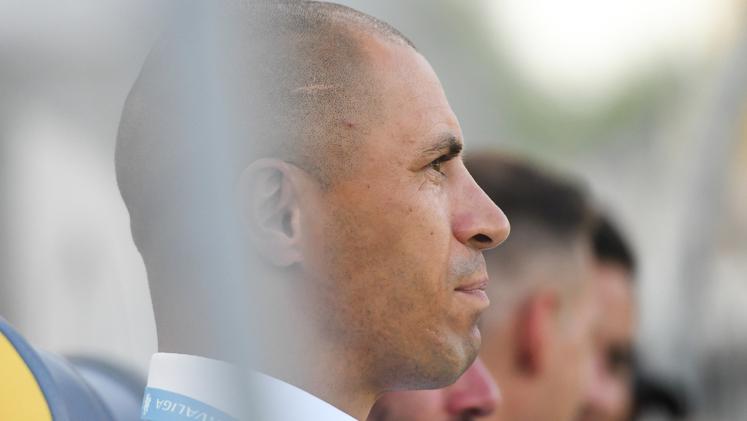 SiolSportal's tweet image. Ekipa @PlanetTV je dan preživela z Dejanom Grabićem,  trenerjem novinca med slovenskimi nogometnimi prvoligaši  @NKBravo. In kako poteka dan najmlajšega trenerja v @PrvaLigaSi? #VIDEO ---&amp;gt; bit.ly/2RfPcA5