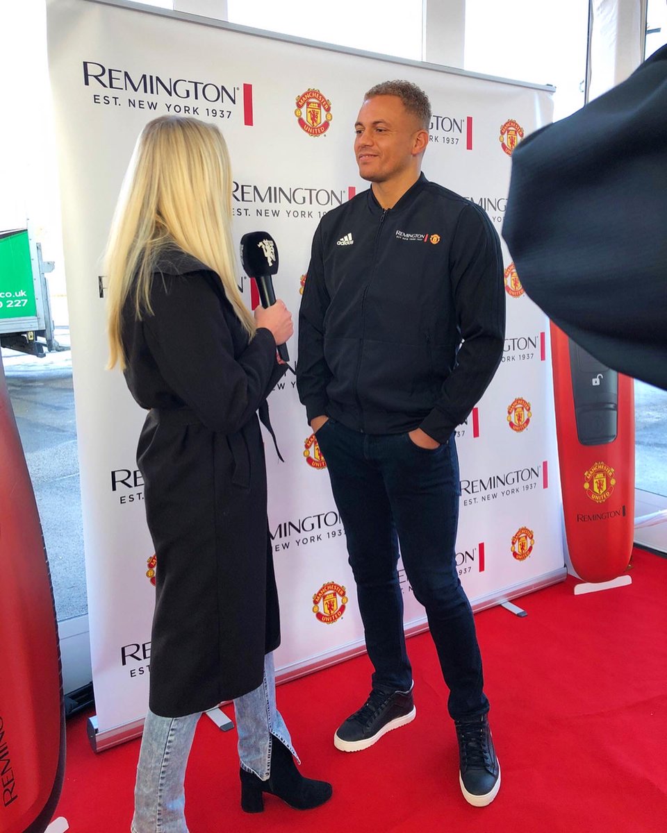 Sunday was another great day with MUTV ⚽️. It was great to catch up with Wes Brown ahead of the match too. #mutv #ManchesterUnited