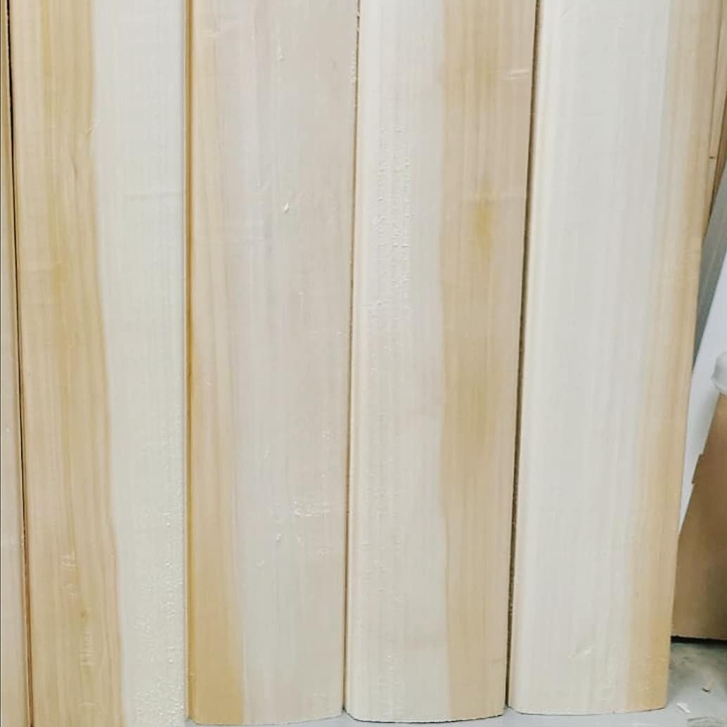 SelectCricket's tweet photo. Choosing top end clefts right now!! 😍😍
UK made entirely by hand, start to finish. 🇬🇧🇬🇧
#TestMatchQuality #UKMade #UKGrown #EnglishWillow #Select2020 https://t.co/VL9rj7onkA