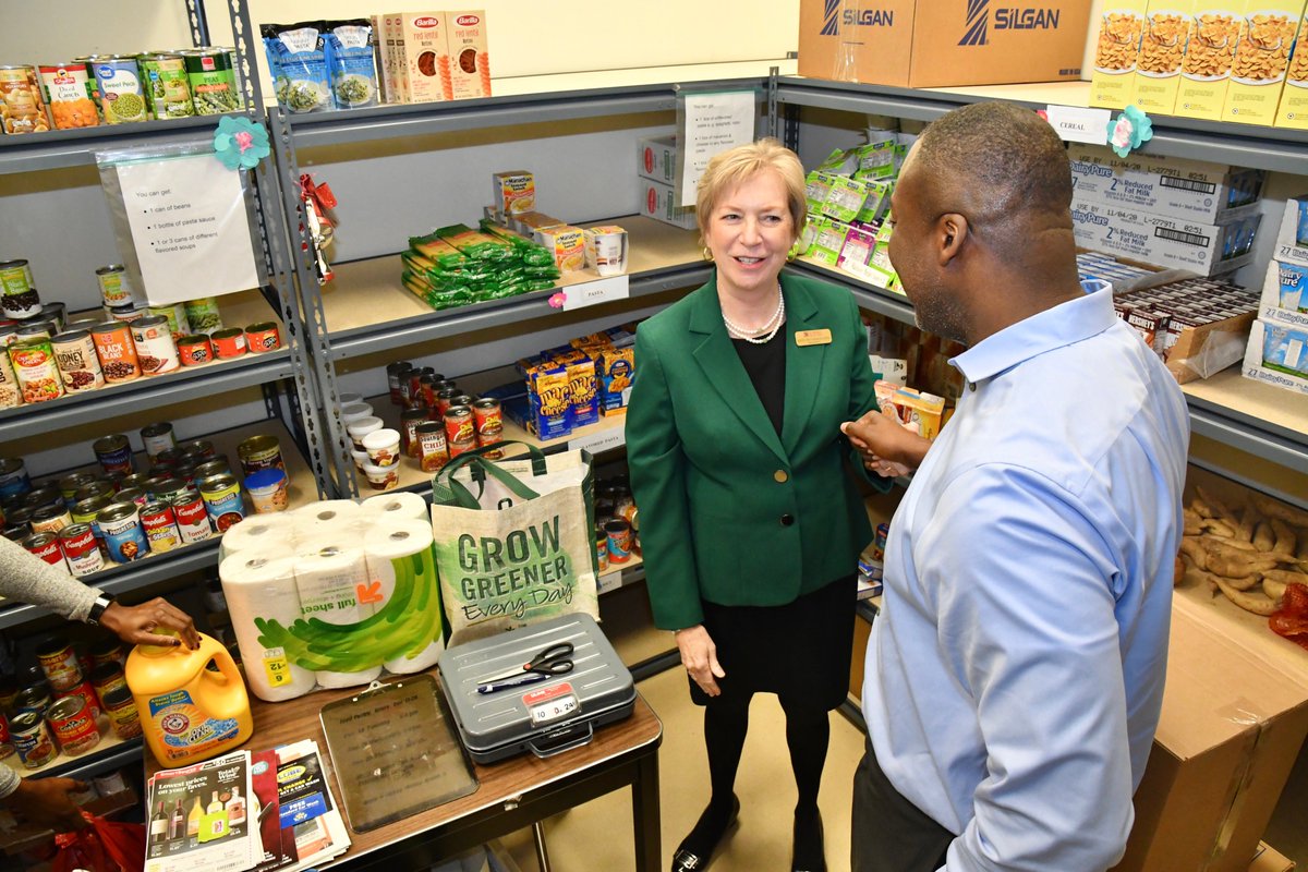 Our community is only strong because of the support we give to one another. To celebrate #GivingTuesday, we stopped by the food pantries at <a href="/HopeWorksofHC/">HopeWorks</a> &amp; <a href="/HowardCC/">Howard Community College</a> to donate important resources for those in need. Today, I encourage us all to give and celebrate generosity.