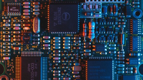 AbussiLtd's tweet image. Think computers have already changed the world? You ain’t seen nothing yet! #computernews #tech #quantumcomputers weforum.org/agenda/2019/10…