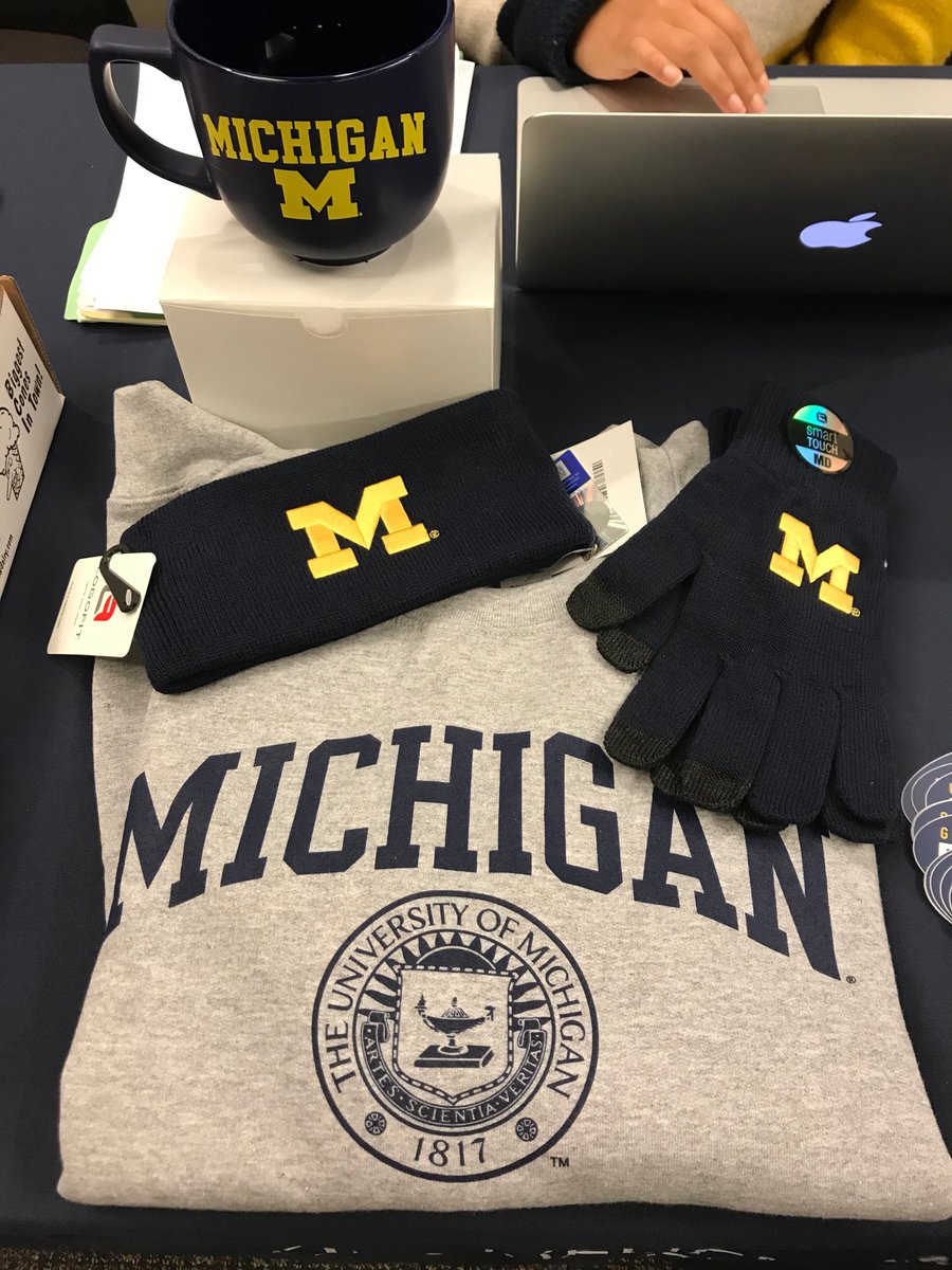 Free DONUTS &amp; HOT DRINKS from now until 4p.m. @ the CSP office (1139AH) for #GivingBlueday !!! Write thank you cards to donors &amp; enter into a raffle to win some U-M gear!💙🧡💙🧡