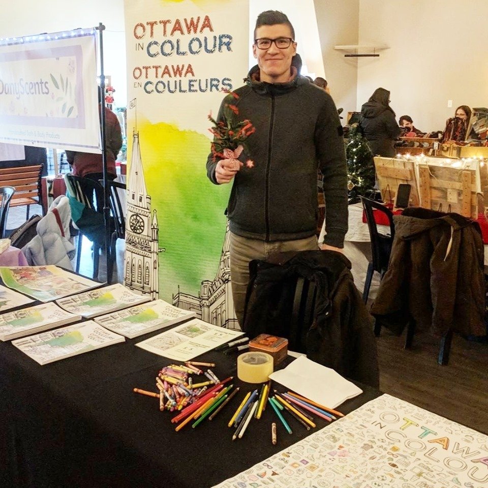 Last weekend's @stanleysfarm market was fun! Got plenty of help to colour. 🎄🎨 Stay tuned for holiday discounts coming soon.

Une belle fin de semaine. On a eu un coup de main pour colorier. 🎄🎨Des rabais seront dispo sous peu.
#Ottawa #ottcity #artsOttawa #Colouring #Coloring