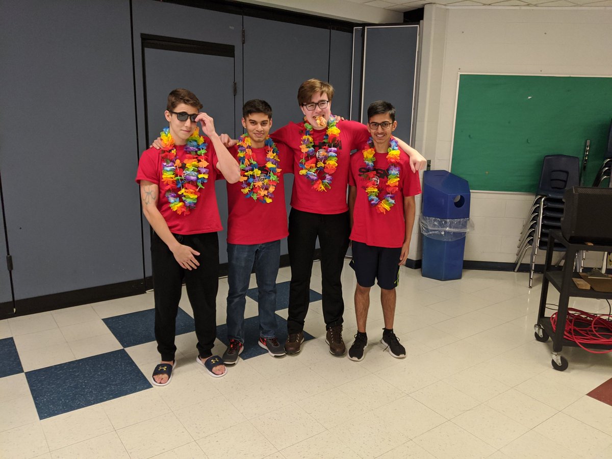 tech_swc's tweet image. Congratulations to the Gold medal team @skillsontario cardboard boat competition.
Saurin Patel, Sagar Patel, Evan Keyes and Michael Brown. Great job boys!!