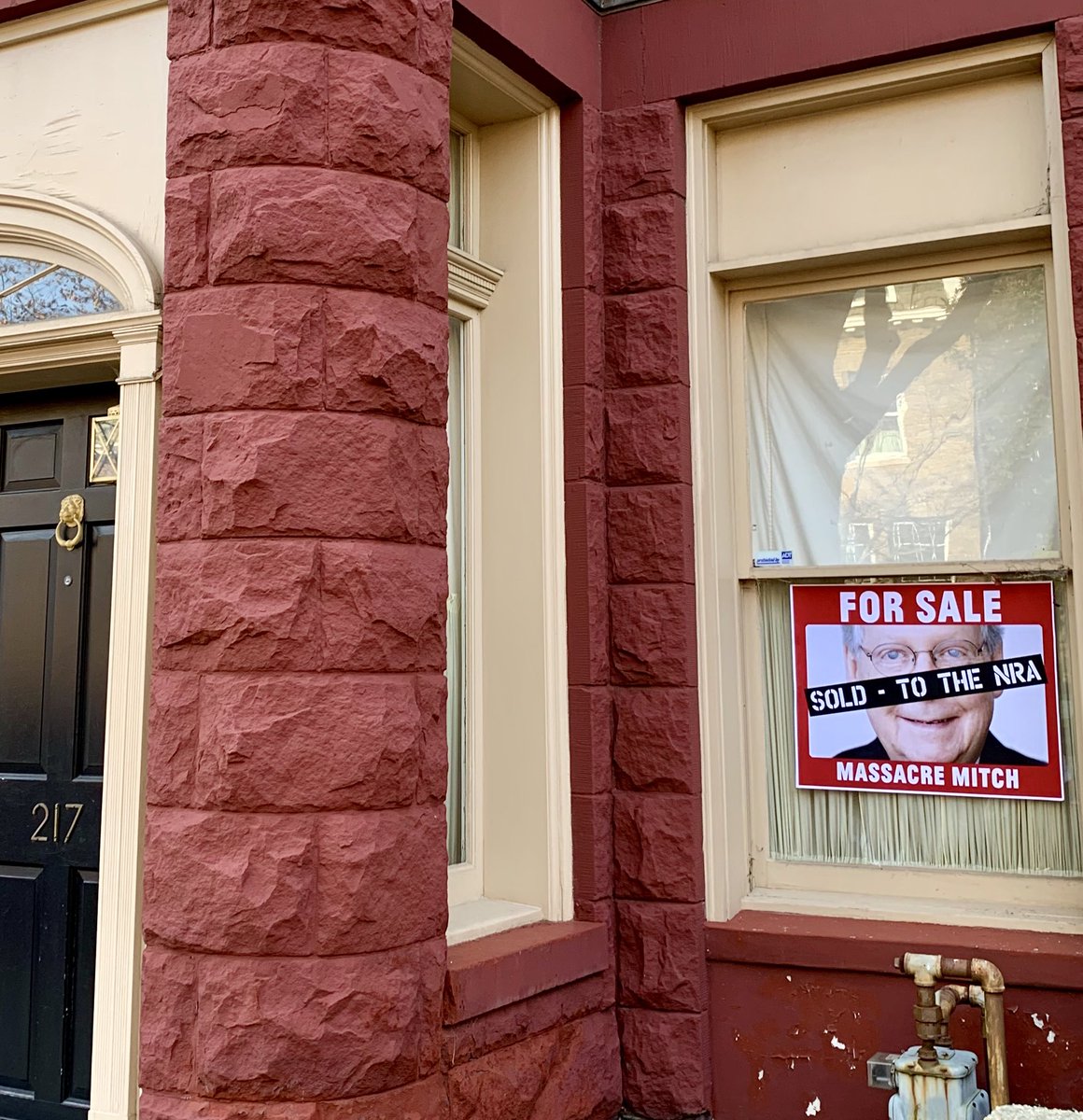 postcards4USA's tweet image. This “For Sale” sign was in the window of Mitch McConnell’s house after @GAGnoguns passed by. 🤷🏼‍♀️🌈 #MassacreMitch
Over 30,000 people have died while @senatemajldr has held up #GunSafety bills including
#UniversalBackgroundChecks #AssaultWeaponsBan #RedFlagLaws 
#GunLawsSaveLives